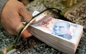 Emlak vergisi bugün son gün uyarısı taşınmaz sahiplerini yakından ilgilendirmektedir.