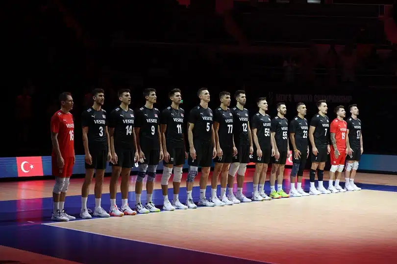 Türkiye Polonya voleybol çeyrek final maçı için heyecan dorukta. Filenin