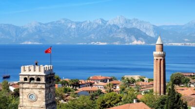 Manavgat gayrimenkul piyasası, turizm sektöründeki büyümeyle yeni yatırım alanlarına kavuşuyor.