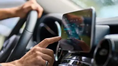 Araçlarda multimedya cezası iptal edildi mi sorusu gündemde. İçişleri Bakanlığı,