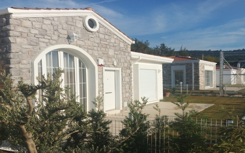 Artı Konsept Orman, İzmir Seferihisar İhsaniye Mahallesi’nde modern mimariyle hayata
