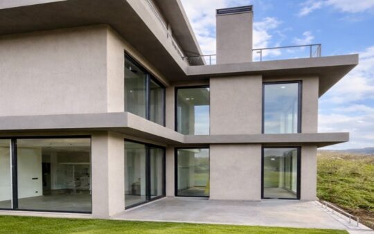 Azur Villaları, Kocaeli Başiskele Bahçecik Kılıçaslan Mahallesi'nde modern mimariyle hayata