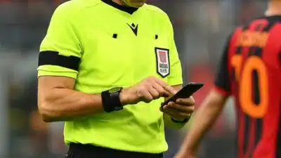 Bahis oynayan hakemler hakkında İstanbul Cumhuriyet Başsavcılığı resmî soruşturma başlattı.