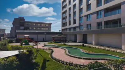 Beyazpark Gümüşsuyu, İstanbul Zeytinburnu Maltepe Mahallesi’nde modern mimariyle hayata geçirilmektedir.