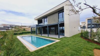 Birel Bademli, Bursa Mudanya Bademli’de modern mimariyle hayata geçiriliyor. Projede