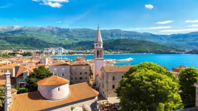 Budva emlak piyasası yabancı yatırımcıların satışlarıyla yeniden şekilleniyor. Rus ve