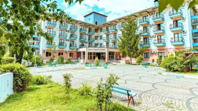 Emet Thermal Resort kiralama ihalesi yatırımcıların gündeminde yer alıyor. 61