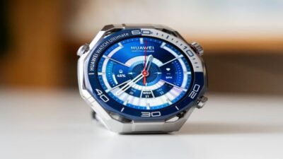 HUAWEI Watch Ultimate 2 su altında iletişim özelliğiyle dikkat çekiyor.