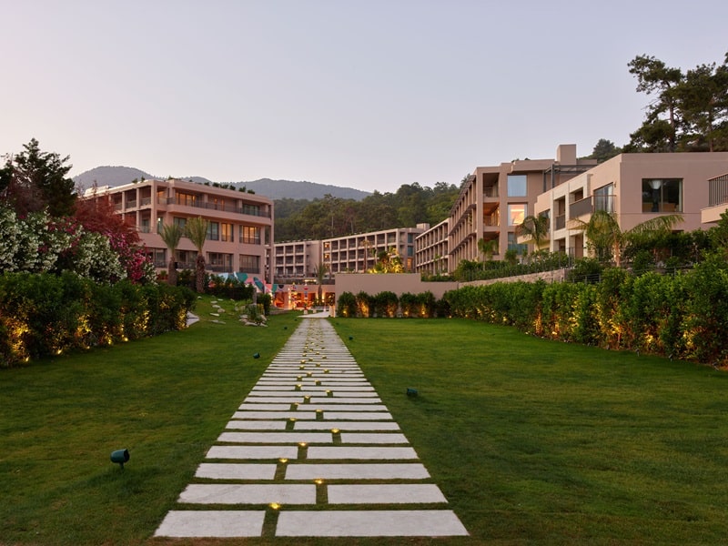 Bodrum’un eşsiz doğasında, lüks ve bohem bir tatil deneyimi sunan