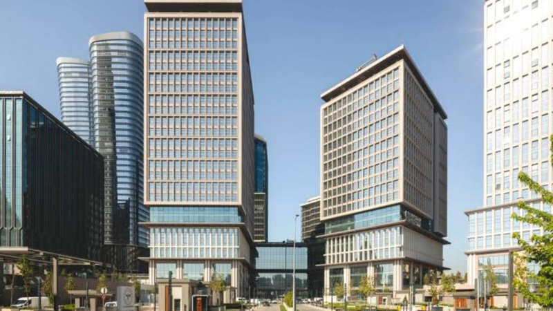 İstanbul Alışveriş Merkezi bugün kapılarını açıyor. İstanbul Finans Merkezi'nde yer