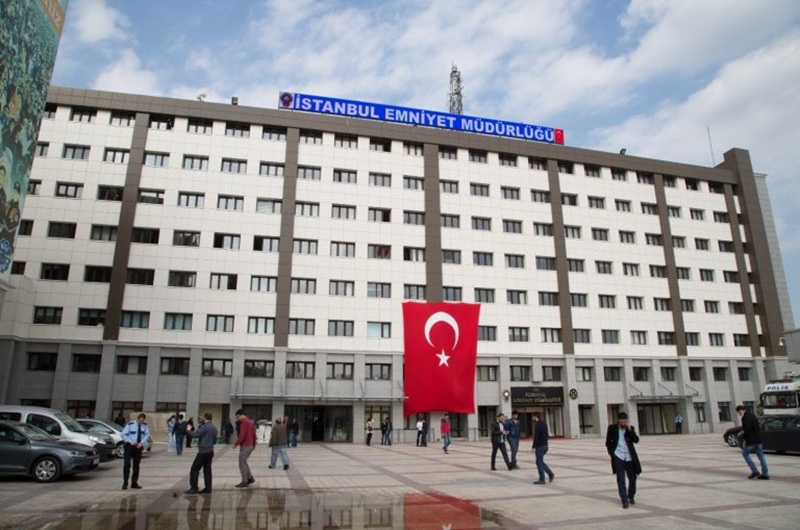 Oktay Kaynarca ile birlikte Emel Müftüoğlu ve 5 ismin gözaltına