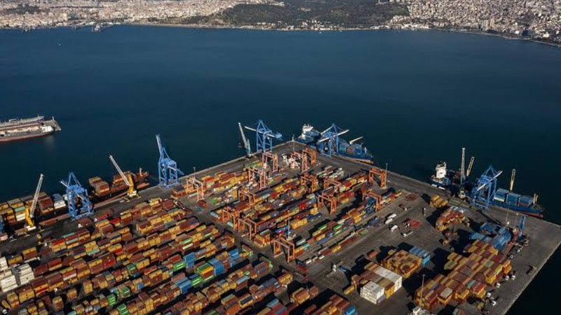 İzmir Limanı yatırımı kapsamında iki fazda toplam 1,5 milyar dolar