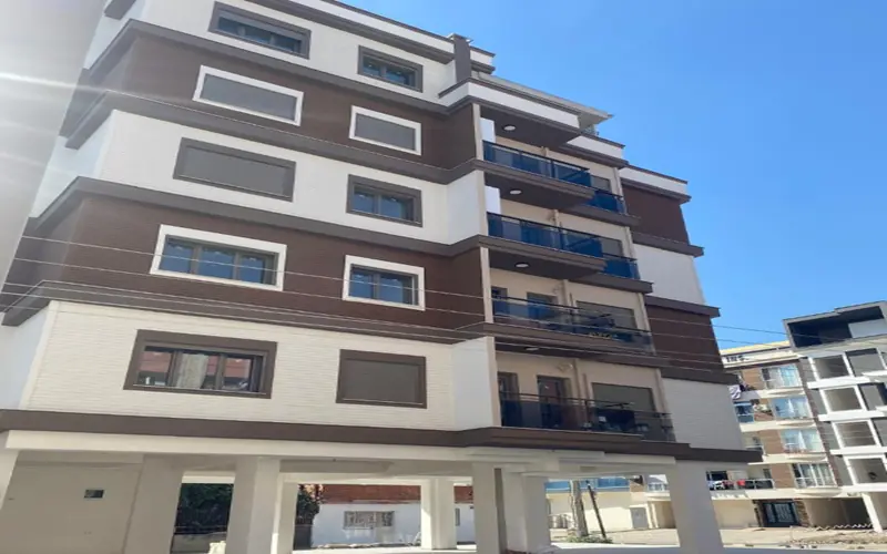 Kumrular Miraç Apartmanı satılık daire fiyatları Kumrular Miraç Apartmanı, İzmir Karşıyaka Şemikler Mahallesi’nde modern mimariyle hayata