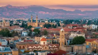 Lefkoşa gayrimenkul yatırımı son dönemde Kuzey Kıbrıs’ta yatırımcıların odağına yerleşmiştir.
