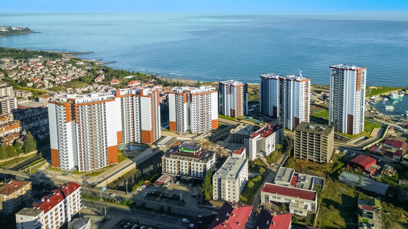 Marincity Trabzon, Trabzon Yomra Sancak Mahallesi’nde denize sıfır konumda hayata