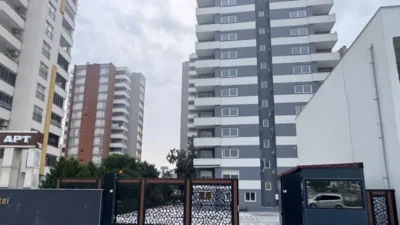 Melis Park Evleri, İsotlar Grup imzasıyla Adana Seyhan’da yaşam başladı.