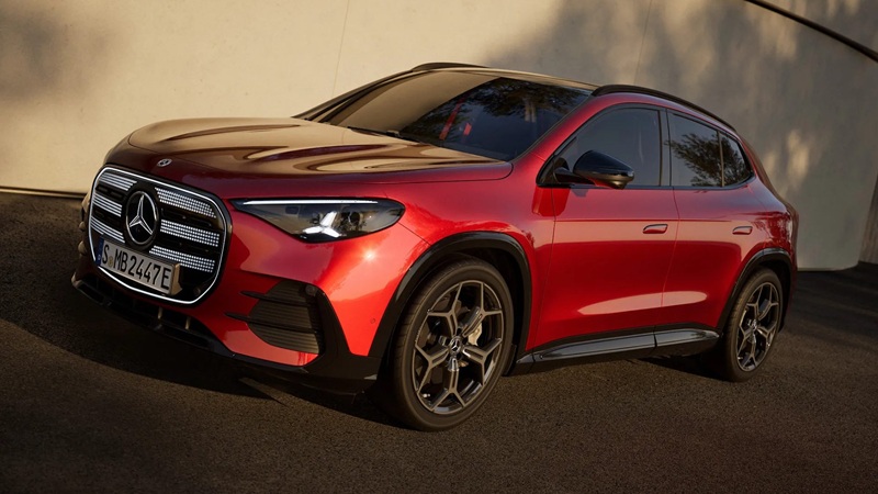 Yeni Mercedes-Benz GLA resmi olarak tanıtıldı. 800 Volt mimarisi, 657