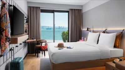Moxy İzmir, 8 Eylül 2026 itibarıyla misafir kabulüne başladı. Neva