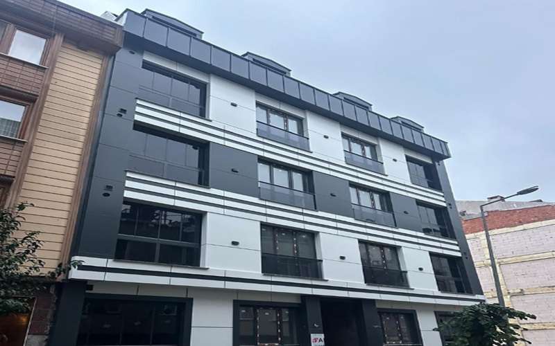 Nadir Tümer Apartmanı, İstanbul Bayrampaşa İsmet Paşa Mahallesi’nde modern mimariyle