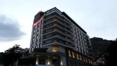 Ramada Gümüşhane Oteli icradan satışa çıkarıldı. 365 milyon TL muhammen
