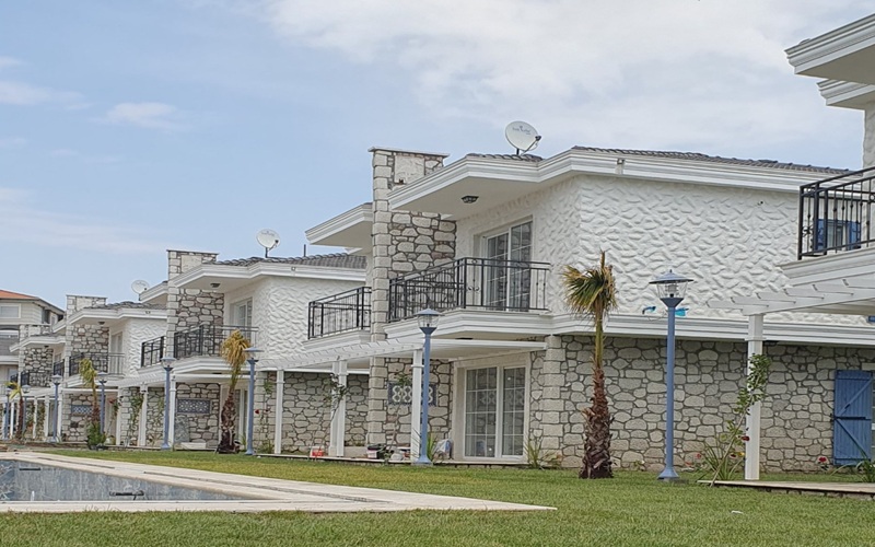 Siberlife Ayvalık Altınova, Balıkesir Ayvalık Altınova’da modern mimariyle hayata geçirilmektedir.