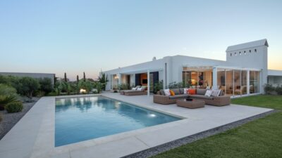 TanUrla Bademler, İzmir Urla Bademler’de modern mimariyle hayata geçiriliyor. Projede