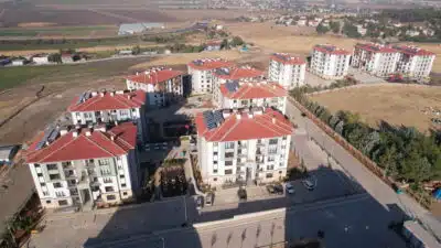 6 Şubat Kahramanmaraş depremleri, Türkiye’yi derinden etkileyen bir felaket olmuştur.