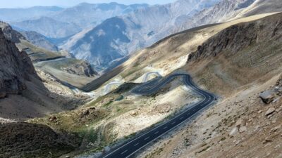 Van-Bahçesaray tüneli için etüt ve sondaj çalışmaları başlatıldı. Yaklaşık 13