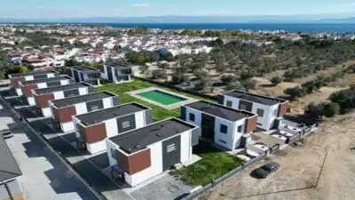Vega Luna Evleri, Balıkesir Edremit Tahtakuşlar Mahallesi’nde modern mimariyle hayata
