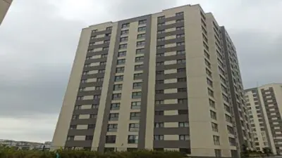 Vira İstanbul, İstanbul Beylikdüzü Barış Mahallesi’nde modern mimariyle hayata geçirilmektedir.