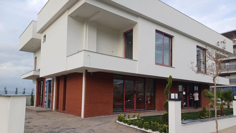 Vira Port Konut, Manisa Salihli Barış Mahallesi’nde modern mimariyle hayata