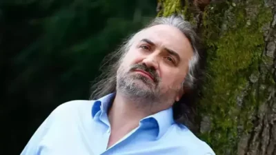 Ünlü sanatçı Volkan Konak, 31 Mart 2025 tarihinde Kuzey Kıbrıs