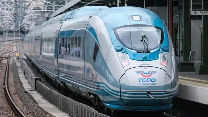 Ankara İstanbul YHT Süresi Kısalıyor mu? Yolculuk Kaç Dakika Azalacak? Ankara İstanbul YHT süresi kısalıyor mu sorusu gündemde. Yeni tünel