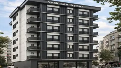 Yazıcılar Apartmanı, İstanbul Kartal Cevizli Mahallesi’nde modern mimariyle hayata geçirilmektedir.