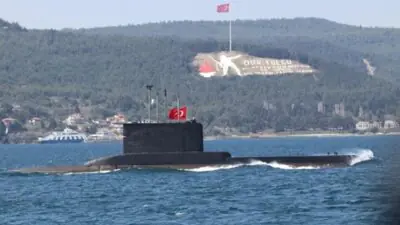 Dumlupınar denizaltısı faciası 73. yılında törenlerle anıldı. 1953’te Çanakkale Boğazı’nda