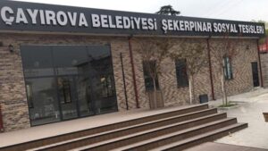 Şekerpınar Semt Meydanı’nda 3 yıllığına kiraya verilmesine karar verilen sosyal