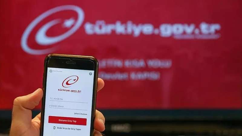 E-Devlet çöktü mü sorusu 10 Haziran 2026 tarihinde milyonlarca vatandaş